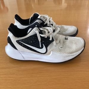 Nike Kyrie Low 2 TB Promo
